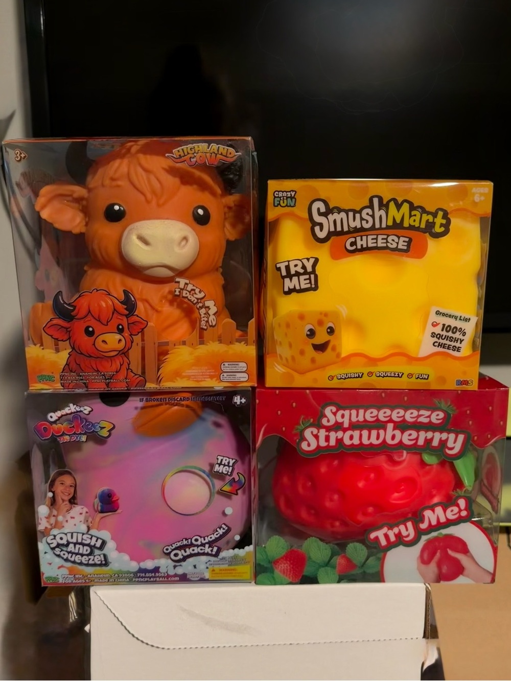 Highland Cow, SmushMart Cheese, Tye-Dye Duckeez and Squeeeeze Strawberry Bundle!